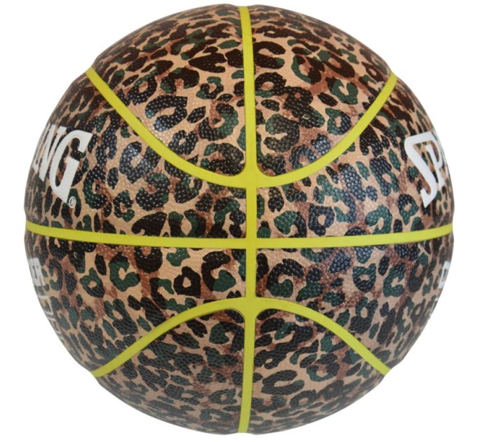 Spalding Commander salei ir lauke krepšinio kamuolys