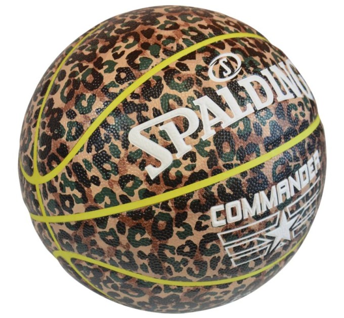 Spalding Commander salei ir lauke krepšinio kamuolys